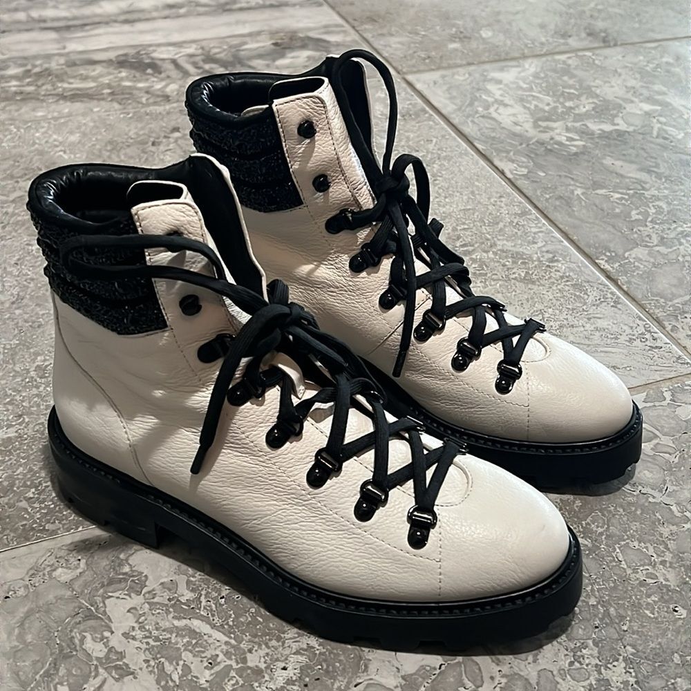 Jimmy Choo White Eshe Boots a Limited Edition, NWT, Size 39.5 - Picture 3 of 16